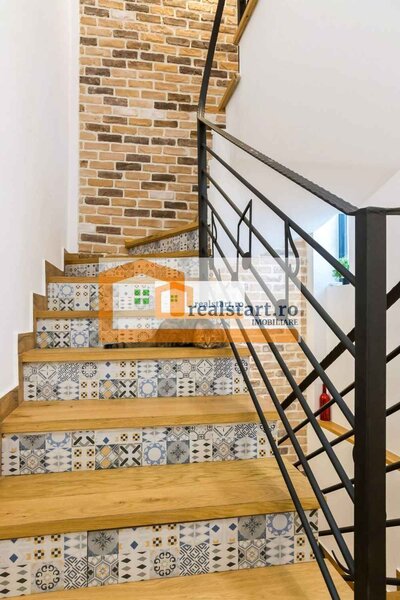 Parcul Teilor, S+P+1+M, curte 115mp, boxa, loc de parcare subteran